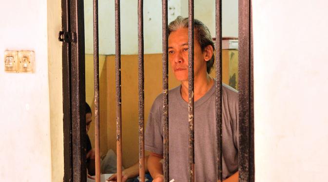 Fariz RM masih harus mendekam di LP Cipinang. Majelis Hakim PN Jakarta Selatan memvonis 8 bulan penjara.