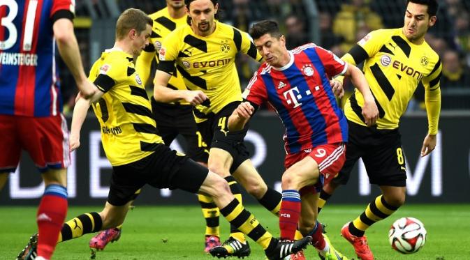 Robert Lewandowski memberi perbedaan di duel Borussia Dortmund vs Muenchen (AFP0
