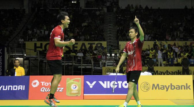 Ganda putra Indonesia Hendra Setiawan/Mohammad Ahsan Juara Maybank Malaysia Open 2015 (Humas PP PBSI)