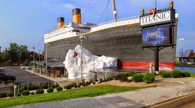  Museum ini didedikasikan secara khusus untuk mengenang kapal Titanic.