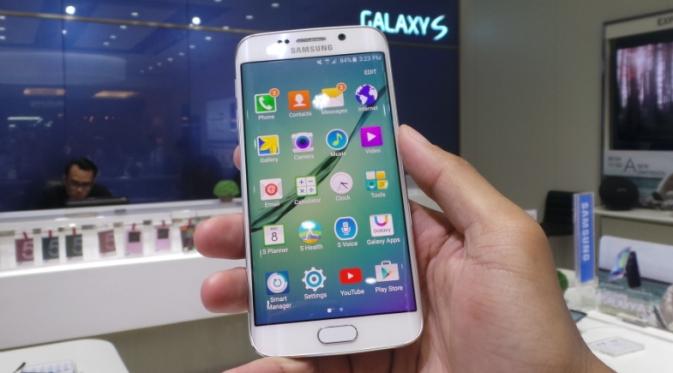 Samsung Galaxy S6 Edge (Foto: Liputan6.com/Dewi Widya Ningrum)