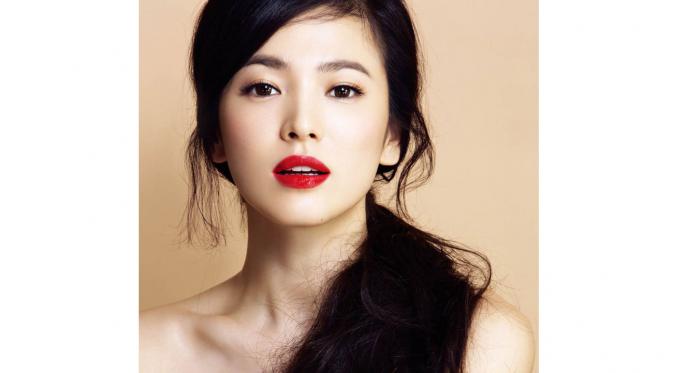 Berikut 10 aktris tercantik yang mendominasi dunia fashion dan entertainment di Korea Selatan.