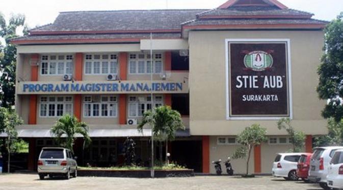 3. Alumni STIE AUB Surakarta (Via: bandungbondowoso.web.id)