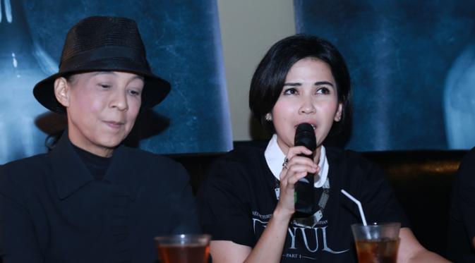 [Bintang] Dinda Kanya Dewi mendapat banyak pengalaman bermain bersama aktris senior sekelas Inggrid Widjanarko.
