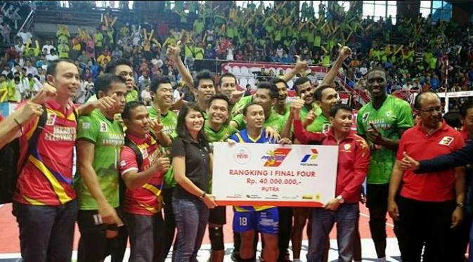 Tim putra Jakarta Electric PLN juara final four Pertamina Proliga 2015 (facebook.com)
