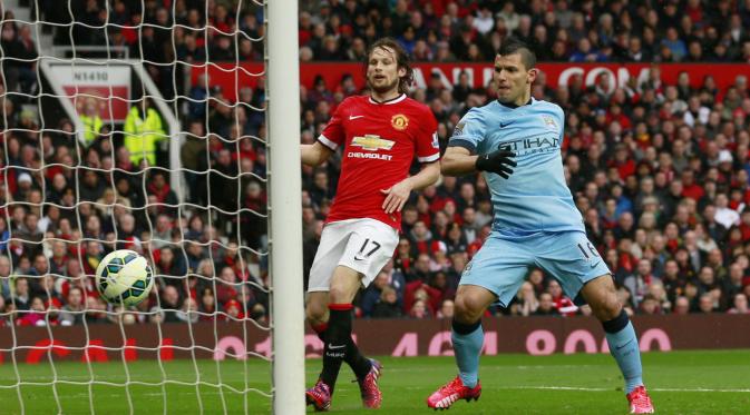 Manchester United vs Manchester City (Reuters / Jason Cairnduff)