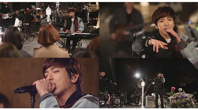 Yonghwa CN Blue di acara Picnic Live MBC. (dok.Mwave)