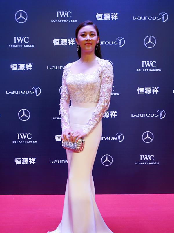 Pesona Ha Ji Won di red carpet 2015 Laureus World Sports Awards di Tiongkok (Foto oleh: KPopfighting)