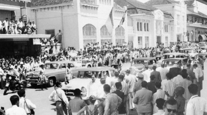 The Bandung Walk | via: cikalnews.com