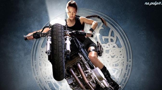 Angelina Jolie dalam film Tomb Raider