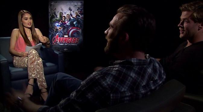 Kebersamaan Cinta Laura dengan Chris Hemsworth dan juga Chris Evans yang bermain di Avengers: Age of Ultron. (foto: instagram.com/claurakhiel)