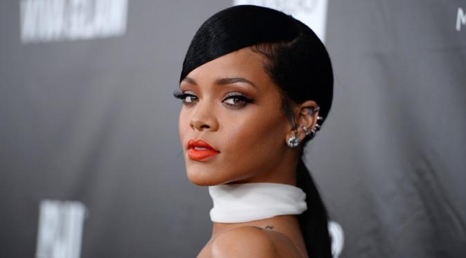 Rihanna (Foto: pagesix.com)