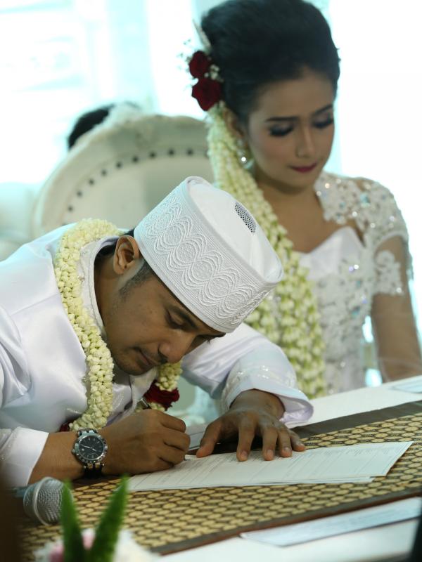 Foto akad nikah Hengky Kurniawan dan Sonya Fatmala (Galih W. Satria/bintang.com)