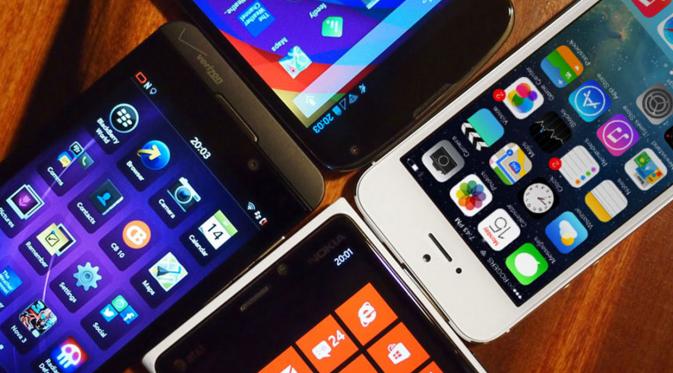 Ada empat jenis sistem operasi smartphone yang saat ini beredar di pasar, yaitu Android, iOS, BlackBerry, dan Windows Phone.