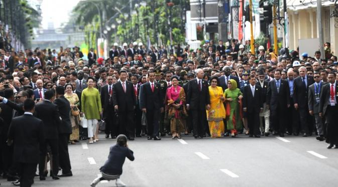 Jalan kaki bersejarah Konferensi Asia Afrika kini | via: setkab.go.id