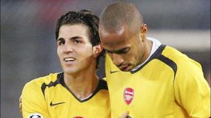 Cesc Fabregas dan Thierry Henry ketika masih membela Arsenal