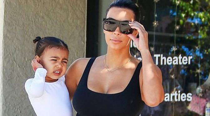 Kim Kardashian ingin anaknya bisa sangat dekat dengan dirinya