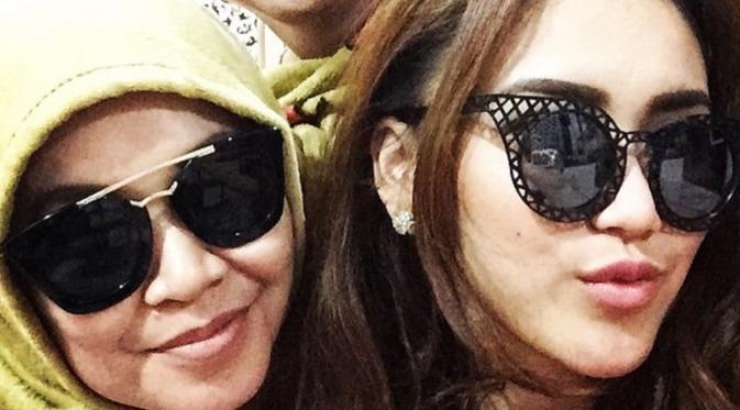 Ayu Ting Ting sudah cerita soal hubungannya dengan Shaheer Sheikh