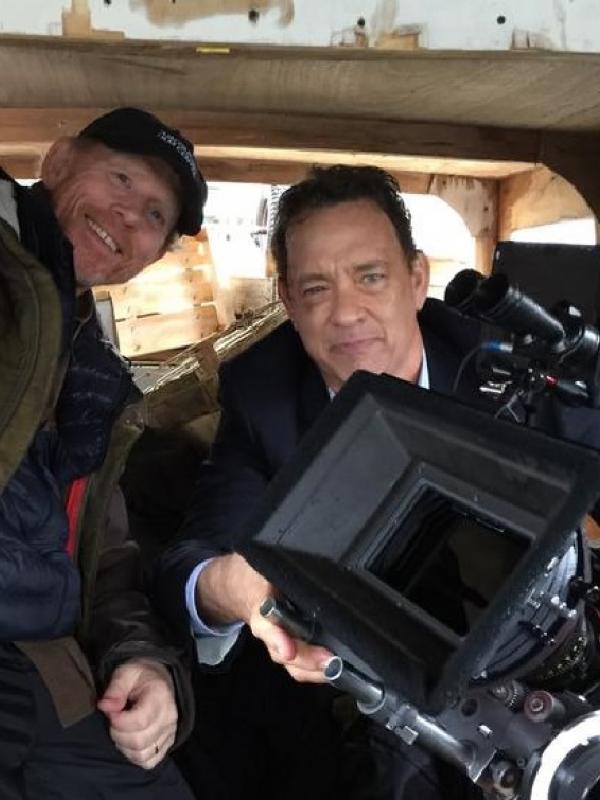 Sutradara sekuel The Da Vinci Code bertajuk Inferno, Ron Howard memajang foto-foto di Italia termasuk saat bersama Tom Hanks.
