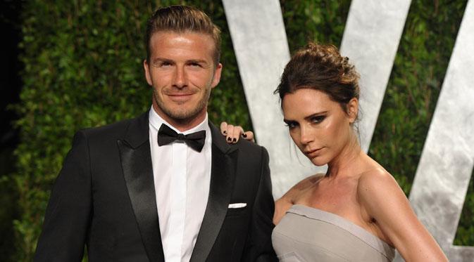 Pasangan David dan Victoria Beckham mempunyai total kekayaan sebesar  £125 juta. (via powericare.com)