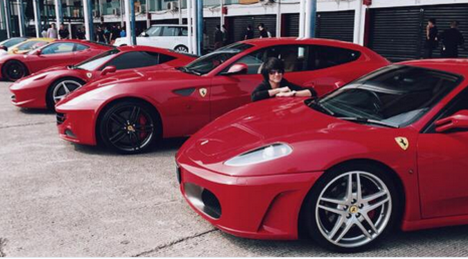 Inilah Ferrari milik Kevin Aprilio (Instagram @kevinaprilio)