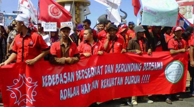 Tuntutuan Hari Buruh Internasional (May Day)