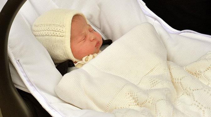 Lucunya bayi Kate Middleton dan Pangeran William (via dailymail.co.uk)
