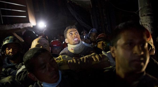 Rishi Khanal, korban selamat gempa Nepal (Reuters)