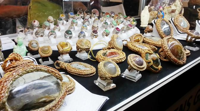 Berbagai Batu Akik di Jakarta International Jewellery Fair (JIJF) 2015, JCC