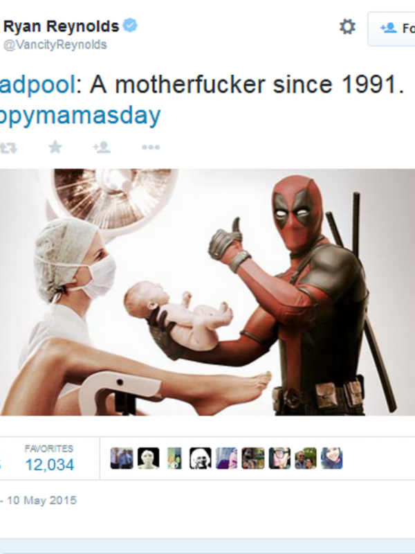 Deadpool membantu persalinan seorang ibu. Foto: Twitter