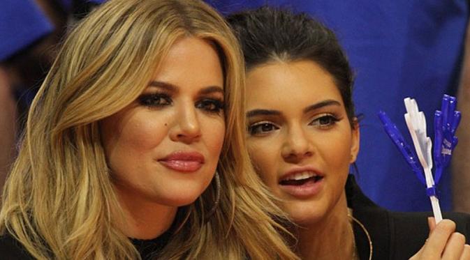 Kendall Jenner-Khloe Kardashian