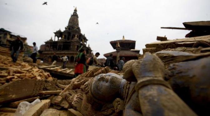 4 Gempa Terdahsyat di Nepal | via: forsakenarctron.com