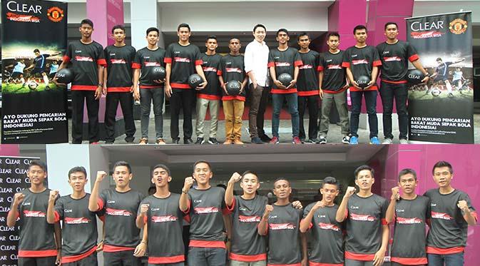 CLEAR Ayo! Indonesia Bisa Academy 2015! Siap menerbangkan 11 pemain muda terbaik berlatih ke Manchester United.