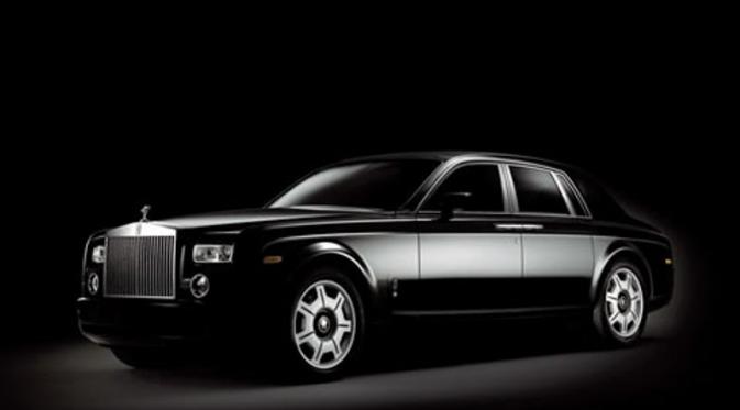 Rolls-Royce Phantom | via: ronaldo7.net