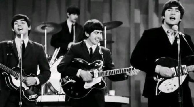 George Harrison saat bersama The Beatles