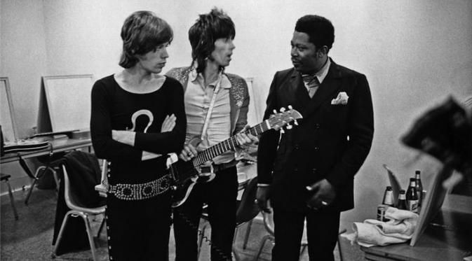 Mick Jagger, Keith Richards, dan BB King (1969) morrisonhotelgallery.com