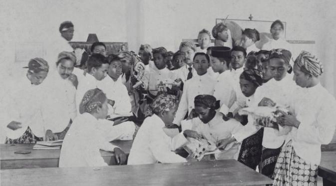 Hari Kebangkitan Nasional, foto murid sekolah pertanian tahun 1908