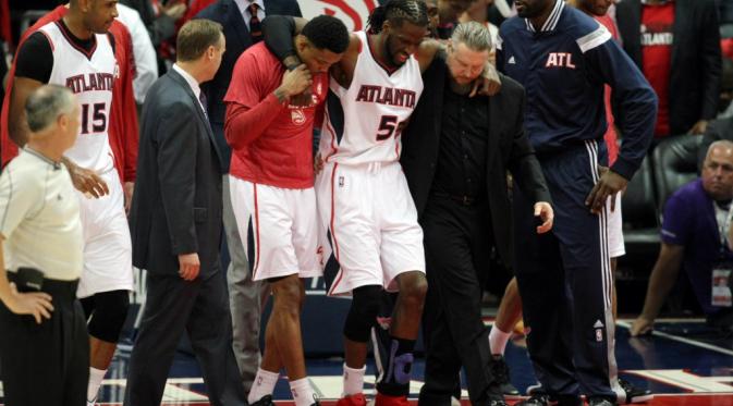 DeMarre Carroll Alami Cedera di laga Cleveland Cavaliers vs Atlanta Hawks (Reuters /  Brett Davis)