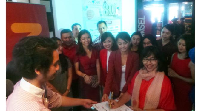 Telkomsel dengan 20 E-Commerce terdepan Indonesia akan menggelar `Pesta Diskon Online`dari tanggal 25-31 Mei 2015.