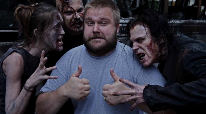 Pencipta The Walking Dead, Robert Kirkman diajak menggarap skenario Transformers bergaya Avengers.