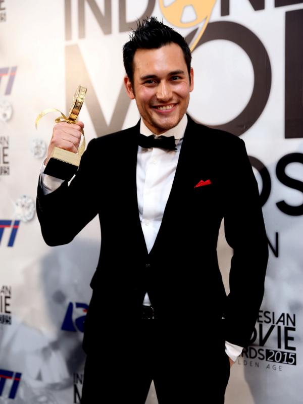 Foto para pemenang Indonesia Movie Awards 2015 (Wimbarsana/bintang.com)