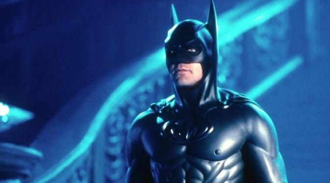George Clooney di Batman and Robin (1997).