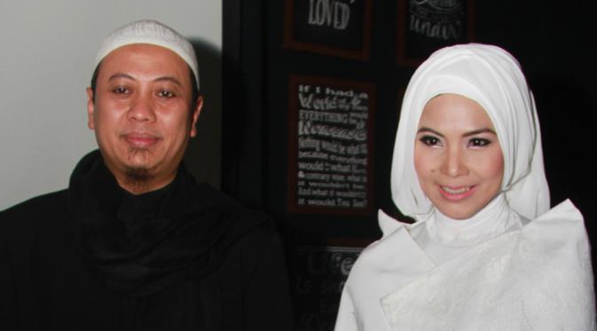 Opick dan Ratu Zy bawakan lagu duet (Foto: Ruswanto/Bintang.com)