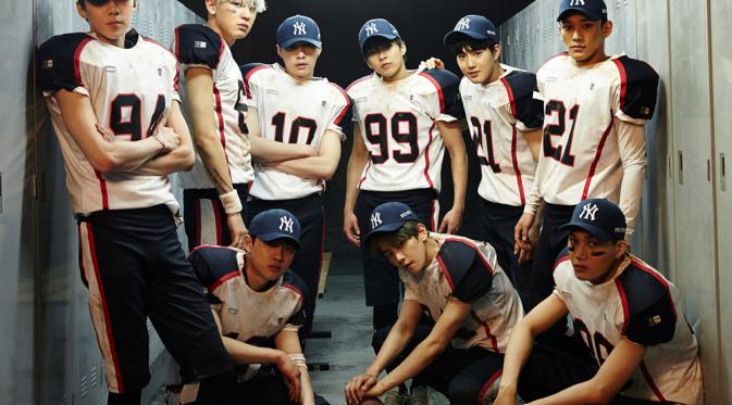 Poster album repackaged EXO Love Me Right