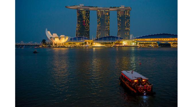 Berencana menonton langsung kemeriahan sepanjang SEA Games 2015 di Singapura? Jangan lupa kunjungi tempat wisata ini juga.