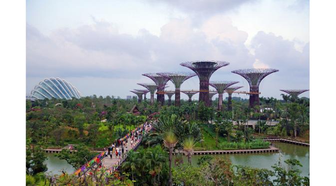Berencana menonton langsung kemeriahan sepanjang SEA Games 2015 di Singapura? Jangan lupa kunjungi tempat wisata ini juga.