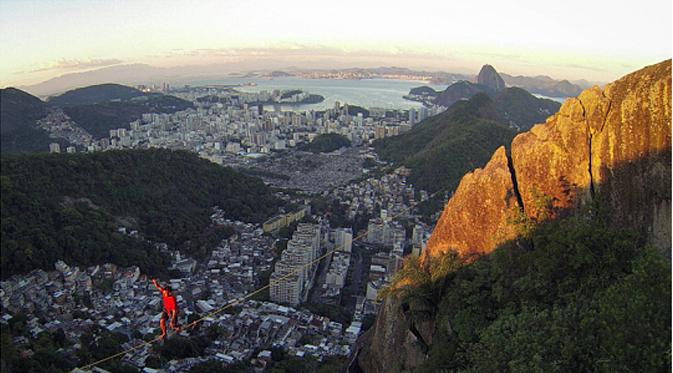 Drone Photography - Rio Tight-Rope Walk (www.dronestagr.am)