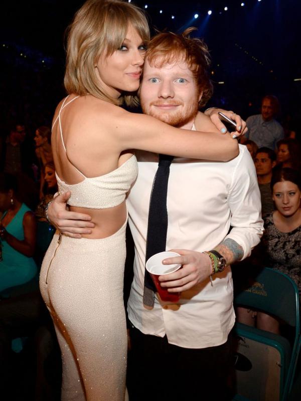 Ed Sheeran dan Taylor Swift. (foto: seventeen.com)