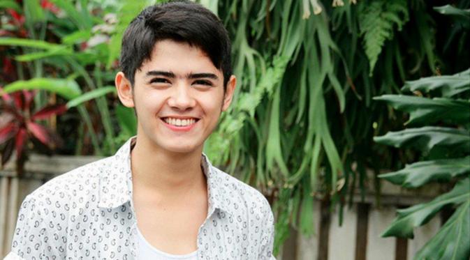 Menyambut bulan puasa, Aliando tengah sibuk syuting videoklip single religi miliknya [Foto: Instagram].