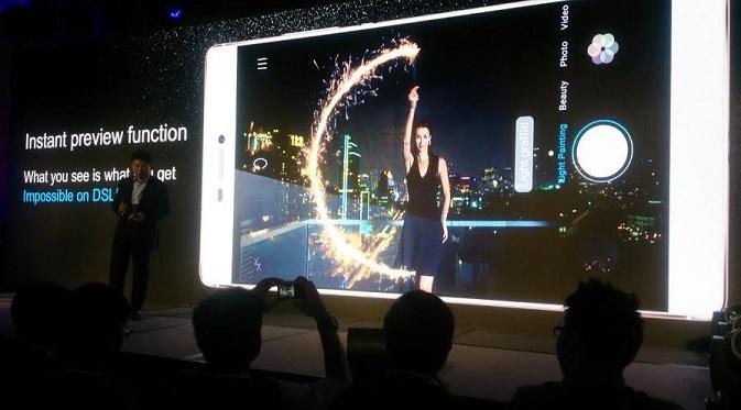 Peluncuran smartphone Huawei P8 (Liputan6.com/Trimutia Hatta)